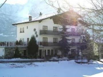 Hirondelle Hotel Aosta Esterno foto