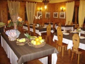 Hirondelle Hotel Aosta Esterno foto